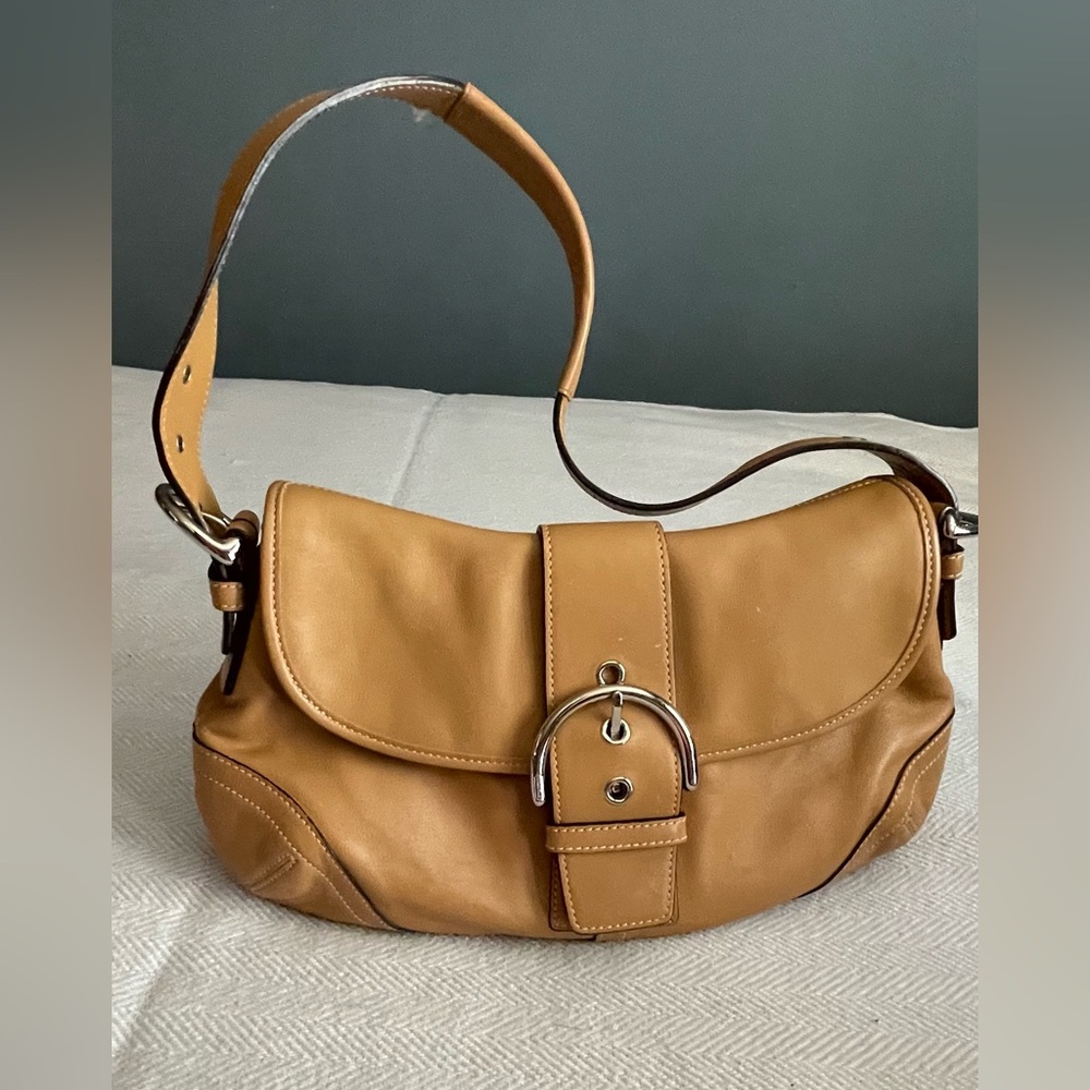 Vintage Coach Tan Leather Shoulder Bag